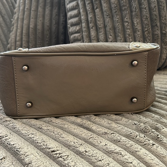 BCBGMaxAzria Gray Shoulder Bag Handbag Braided Handle Cool Turn-Lock Feature - Picture 14 of 17